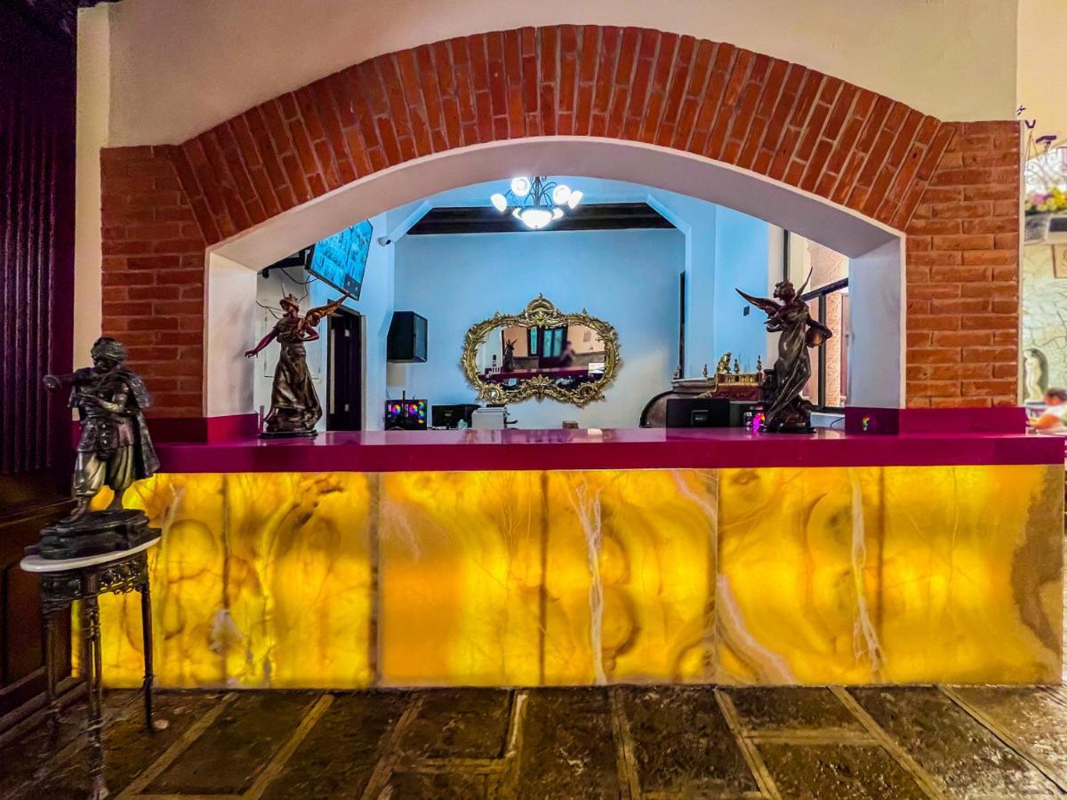 Hotel Margarita Пуэбла Экстерьер фото
