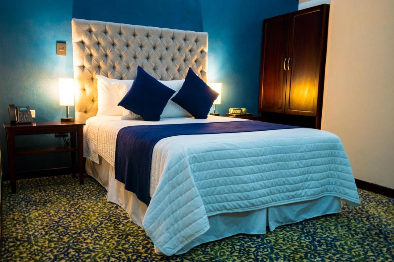 Hotel Margarita Пуэбла Экстерьер фото